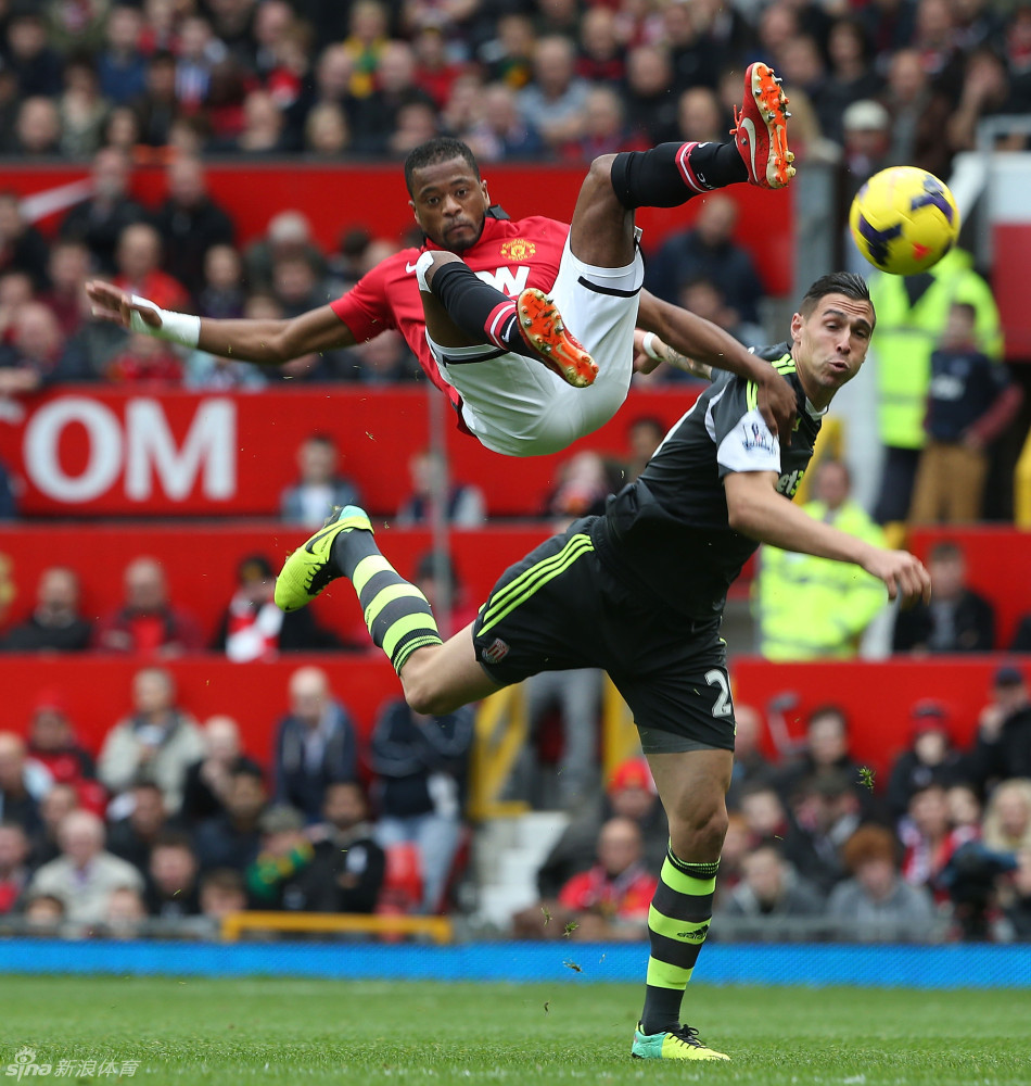 乐鱼体育：英超斯托克城的防守反击战术解析的简单介绍