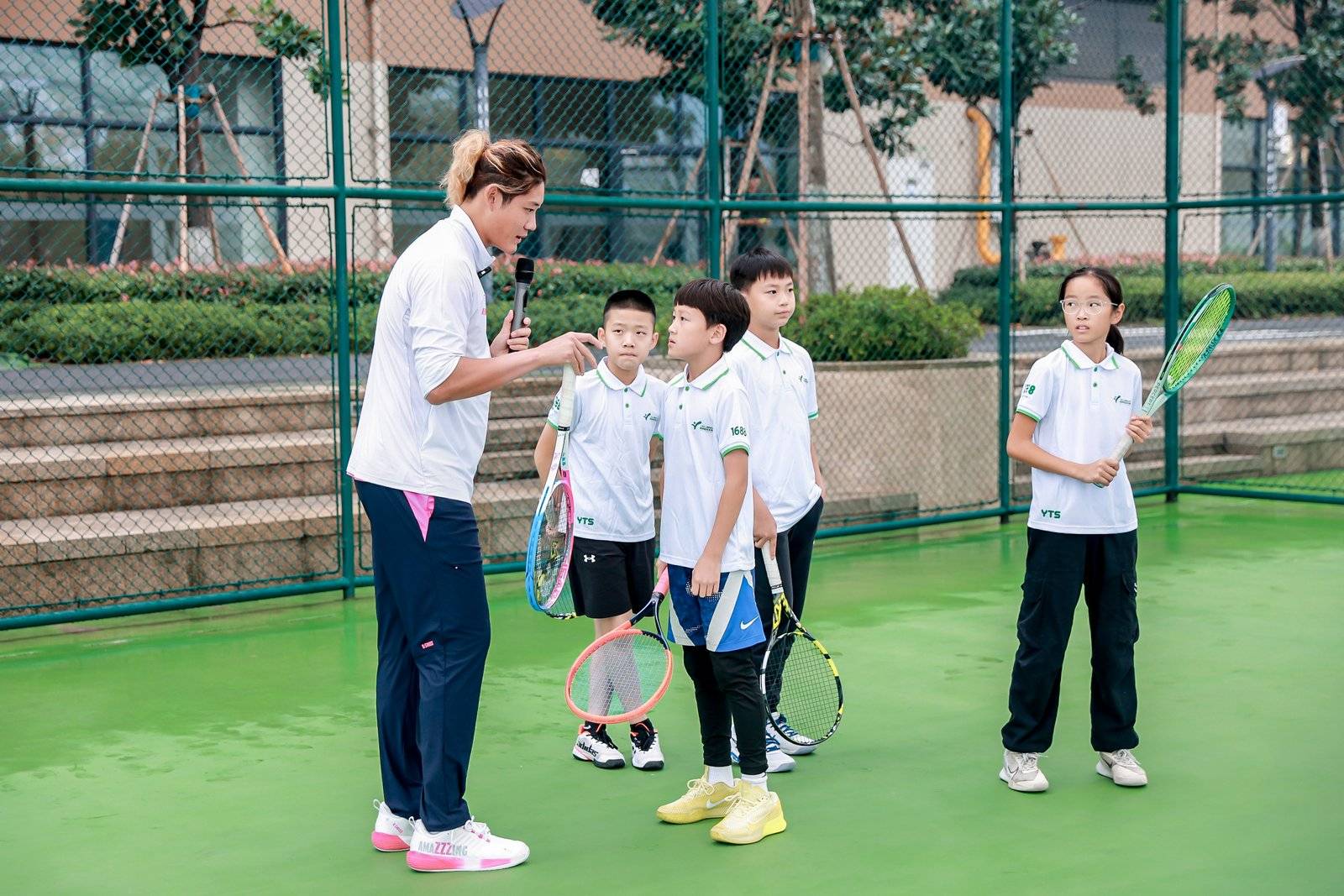 乐鱼体育：全国青少年篮球联赛开战，未来之星崭露头角