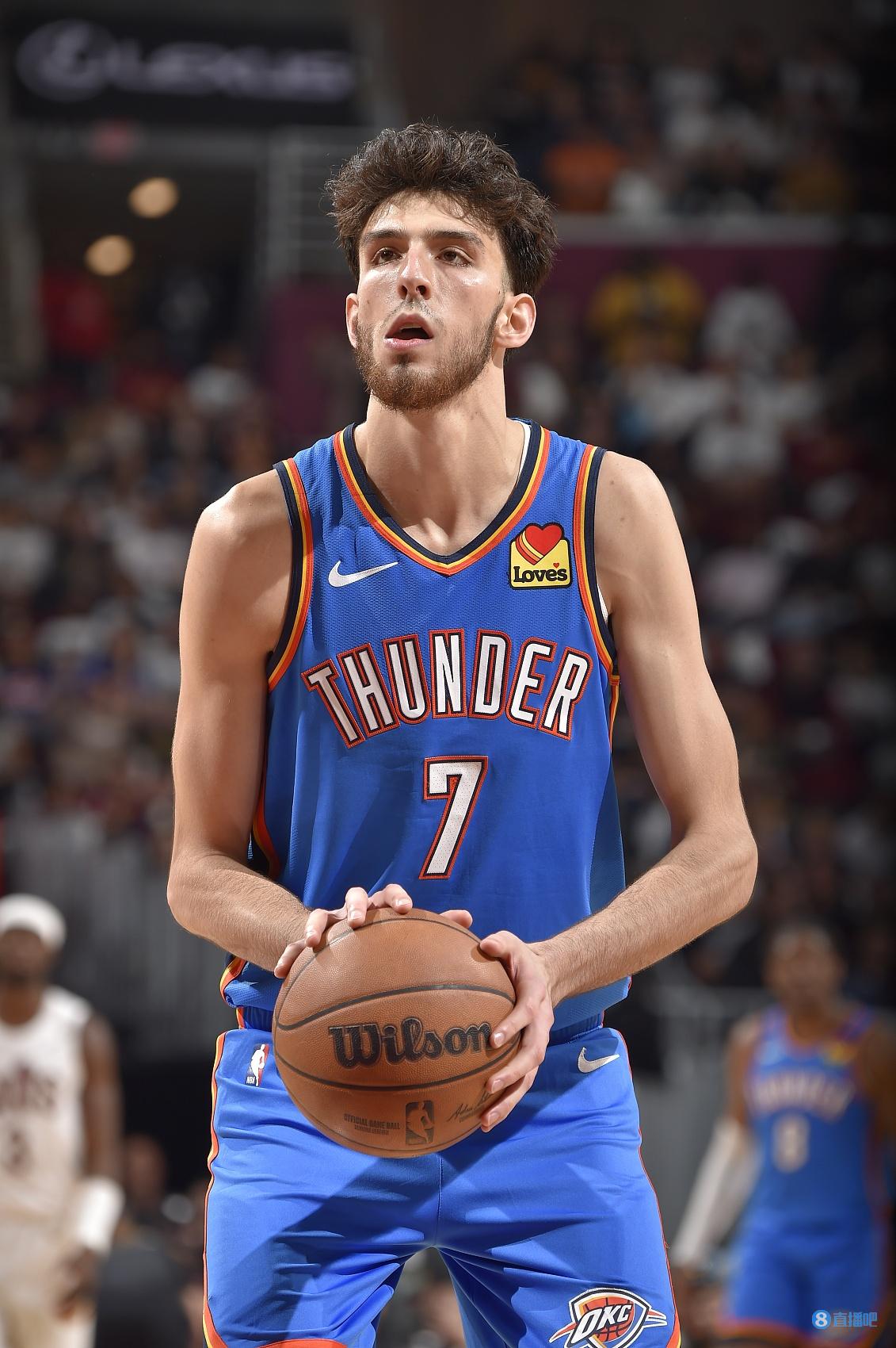 乐鱼体育：经典球员的再评价：历史角色的重新审视