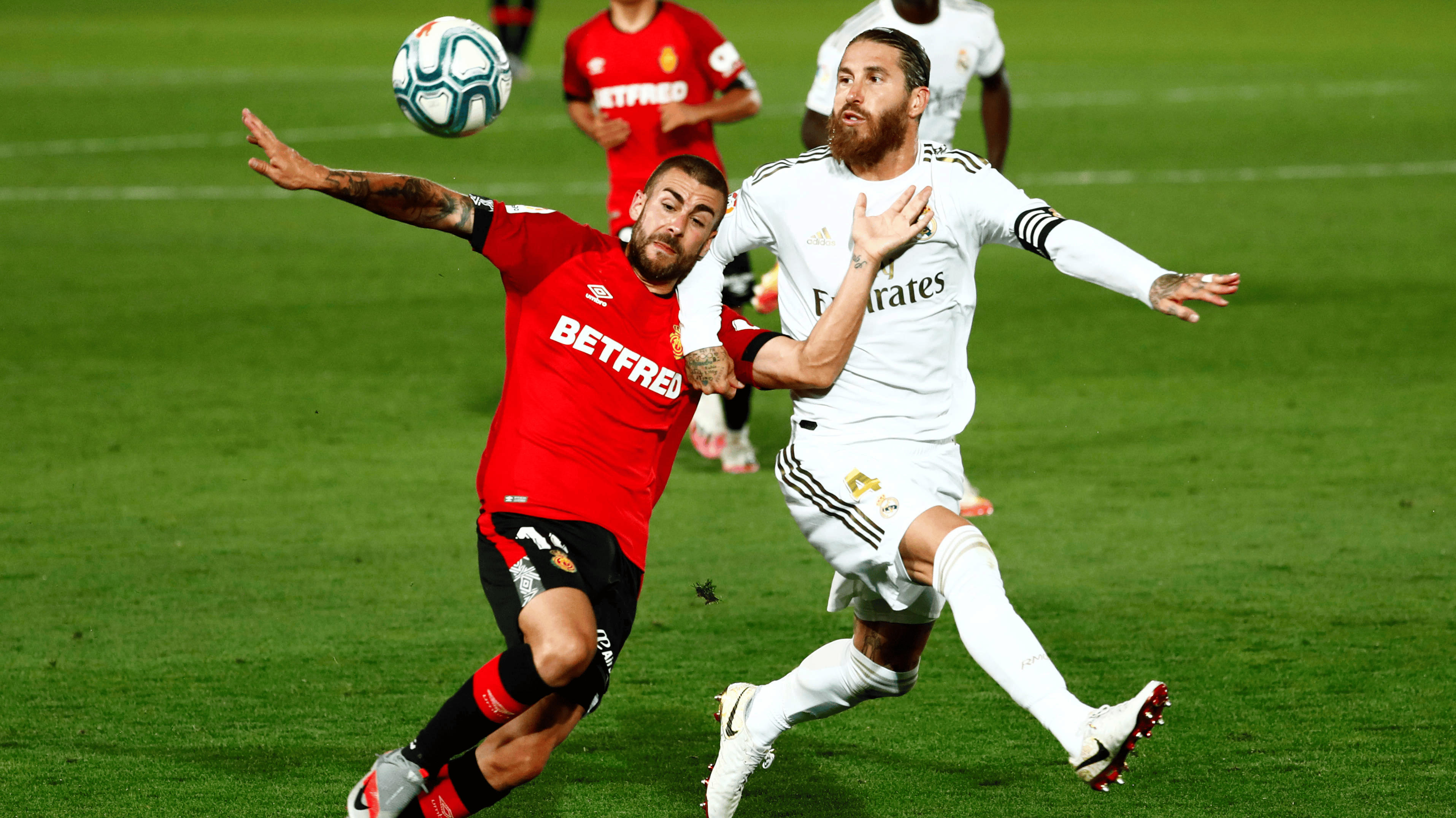 包含乐鱼体育：西甲马略卡的进攻火力与战术调整的词条