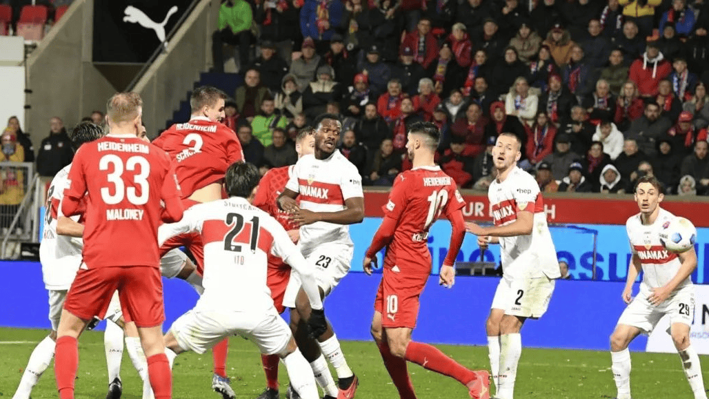 乐鱼体育：德甲桑德豪森的保级策略与战术调整的简单介绍