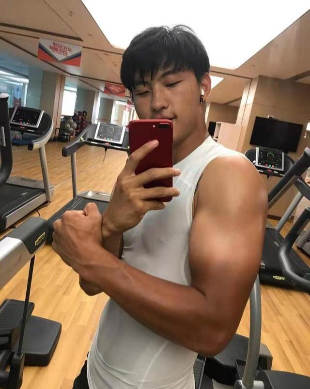 关于乐鱼体育:年轻球员郭田雨:努力训练,争取更多出场机会的信息 关于乐鱼体育:年轻球员郭田雨:努力训练,争取更多出场机会的信息